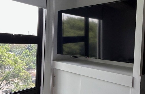 Zona 10 Apartment | Modern EÓN 6 Studio with Volcano View & Air Conditioning