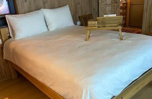 Golcuk Ski Chalet | Unforgettable Nature Views with Jacuzzi at a Cozy Mountain Retreat
