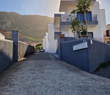 Machico House | Modern 2-Bed Torre Villas with Oceanfront Views
