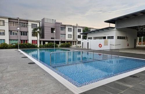 Padang Meiha Apartment | Guest Rated: E! Best Apartment with Pool & Breakfast