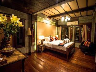 Su Thep Resort | Relaxing E-Outfitting Doikham Resort with Oceanfront Views