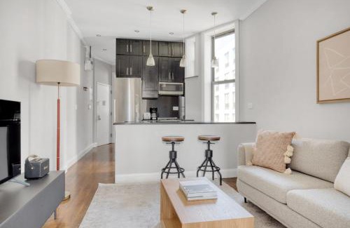 Alphabet City Apartment | Experience E Village 2BR: Pet-Friendly Stay Near NYC Dining