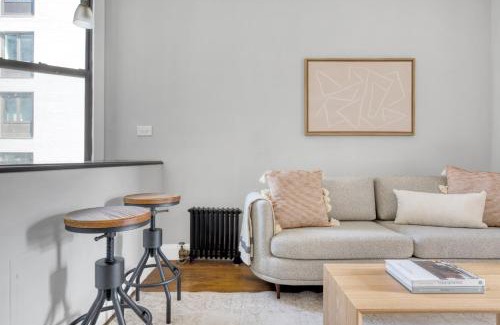 Alphabet City Apartment | Experience E Village 2BR: Pet-Friendly Stay Near NYC Dining