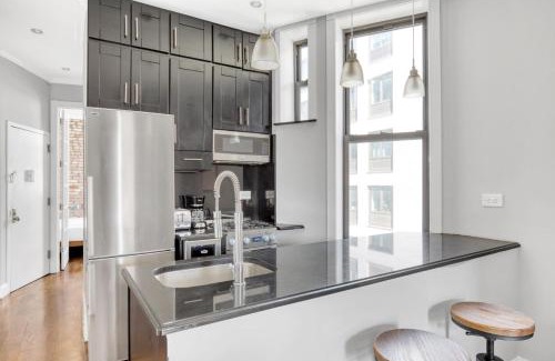 Alphabet City Apartment | Experience E Village 2BR: Pet-Friendly Stay Near NYC Dining