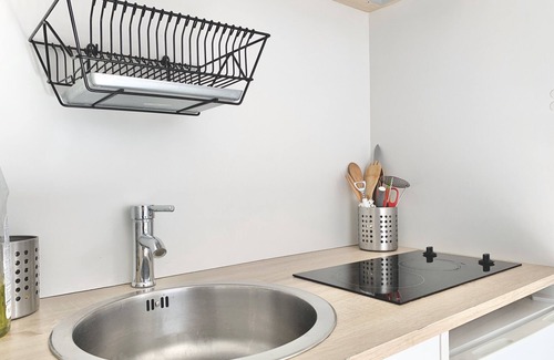 Quartier Hyper-Centre Apartment | Pet-Friendly Terrace with a View of the Bastille