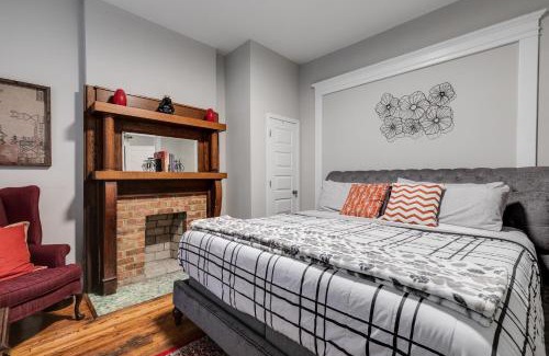 Museum District House | Pet-Friendly Retreat in Carytown with High Guest Ratings