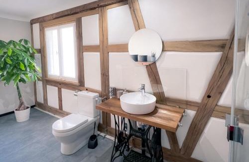 Neuhausen auf den Fildern Apartment | Family-Friendly E10 Apartment with Top Guest Ratings