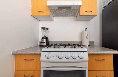 Cuauhtemoc Apartment | Deluxe 1BR/1BTH Retreat with Kitchen & Pet-Friendly Perks