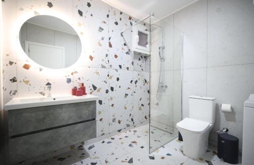 Edessa Apartment | Top-Rated E121 Luxury Suites with Hot Tub & Family Amenities