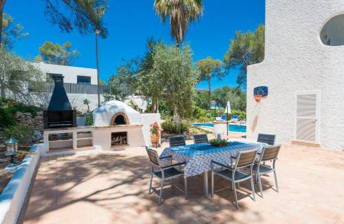 El Toro House | Villa LOS PINOS: Oceanfront Oasis with Pool & Family-Friendly