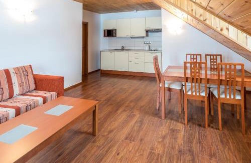 Filipova Hut Apartment | Pet-Friendly EA Apartmány na Filipce with Family Amenities
