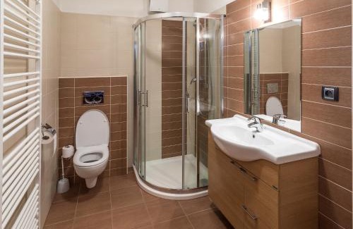 Filipova Hut Apartment | Pet-Friendly EA Apartmány na Filipce with Family Amenities