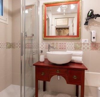 Dorsoduro Apartment | Experience the Magic of Venice at Ea Casa de Mì 2