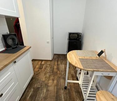 Sfantu Gheorghe Apartment | Budget-Friendly EA Flat - Guest Rated 10/10 for Comfort