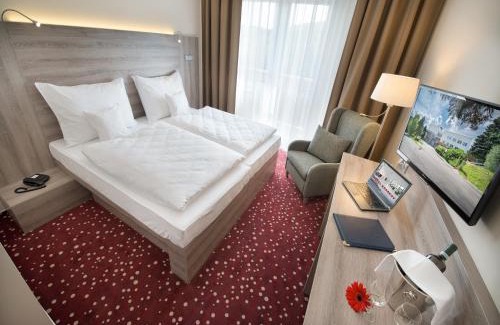 Tremosnice Hotel | Relaxing Retreat at EA Hotel Kraskov: 4-Star Comfort & Spa