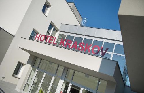 Tremosnice Hotel | Relaxing Retreat at EA Hotel Kraskov: 4-Star Comfort & Spa