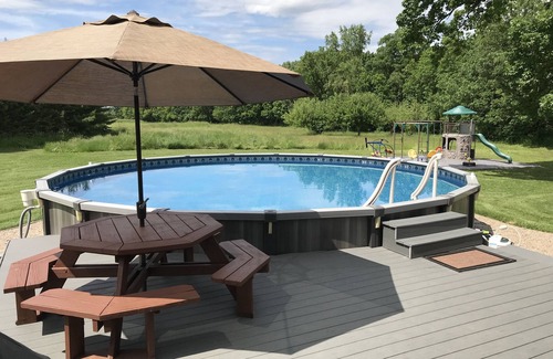 Eureka House | Conveniently Located EAA Housing with Pool and Kitchen