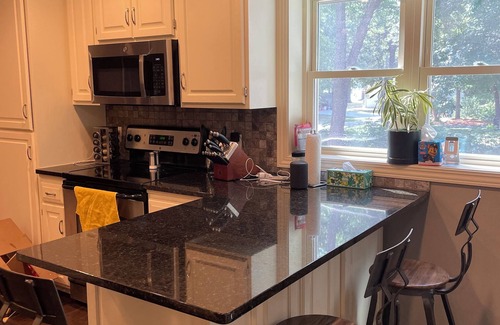 Oshkosh House | Discover EAA: Pet-Friendly Retreat Near Beautiful Lake