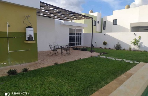 Merida House | Inviting Each Ya'ax with Pool - Pet Friendly Retreat