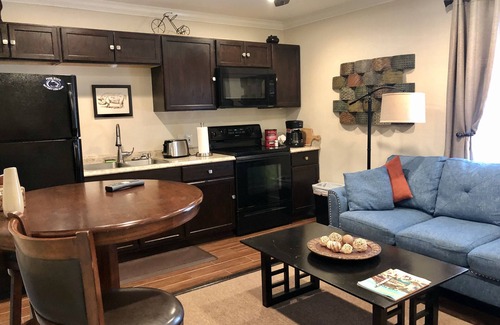 Greater East End Apartment | Convenient EADO (Apt-A) - 2 Miles from Downtown