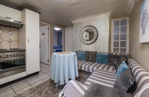 South Durban Apartment | Pet-Friendly Retreat at Eagle Forest Inn with Pool Access