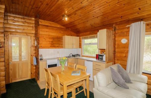 Marybank House | Pet-Friendly Eagle Lodge: A Comfortable Haven Awaits