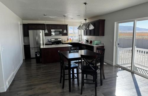 Eagle Mountain House | Cozy Eagle Mountain House with Hot Tub and Family-Friendly Vibe