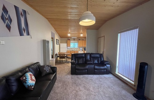 Eagle Nest Hotel | Discover Eagle Nest Fly Shack and Lodge with Family Amenities