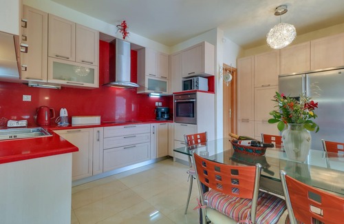 Chouliarades Villa | Discover Eagle Nest Villa with Private Pool and Hot Tub