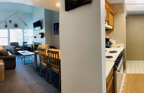 Beaver Condo | Premier Eagle Point Ski Resort Wooded Ridge Condos