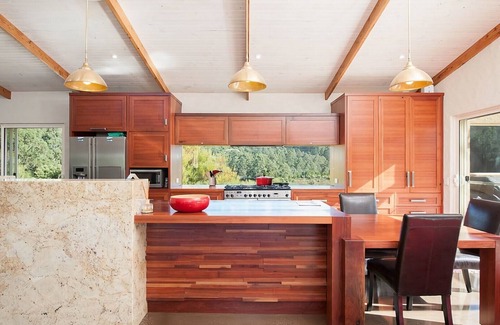 Apollo Bay House | Pet-Friendly Eagle Ridge: Your Gateway to Relaxation!