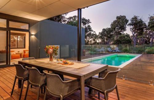 Eagle Bay House | Relaxing Eagle Rise Plus Studio with Pool & Family Amenities