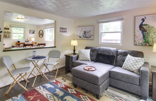 Eagle Rock Cottage | Eagle Rock Cottage: Cozy Creekside Getaway w/ Deck