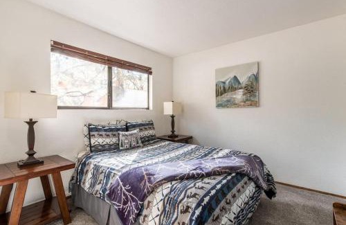 Summit Estates House | Experience Eagle's Chalet with Summit Views & Family Amenities