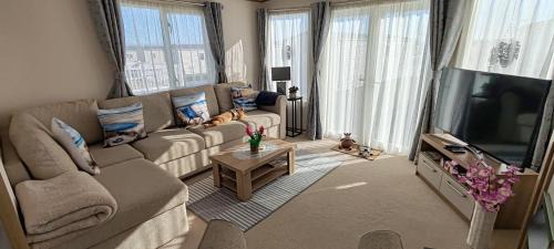 Lossiemouth House | Eagle's Den Caravan