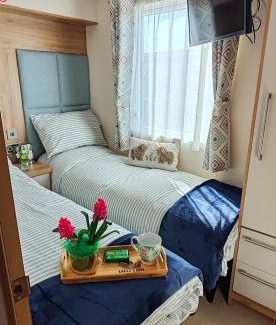 Lossiemouth House | Eagle's Den Caravan