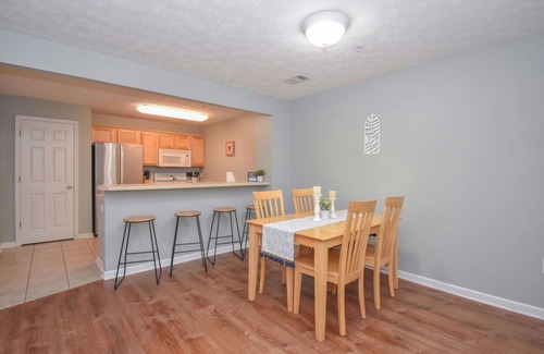 Auburn Condo | Eagle's Edge in Auburn 2BR/2BA Condo 1/2 mile to AU Campus, sleeps 4!