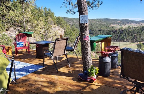 Hot Springs Cabin | Experience Eagle's Nest Cabin with Hot Tub & Canyon Views
