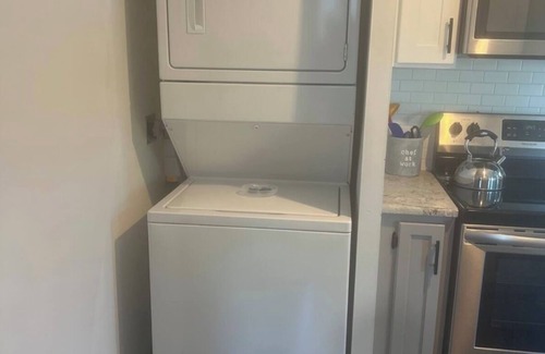 Baxter Cabin | Discover Eagle's Nest Cottage: Lake View & Private Path