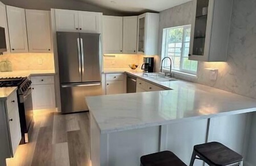 Bradley House | Discover Eagle's Nest: Hidden Gem with Family-Friendly Amenities