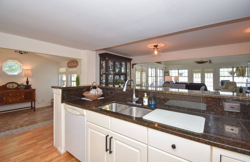 Pleasure Point House | Inviting Eagle's Nest on Lake Martin with Pool & Lake View