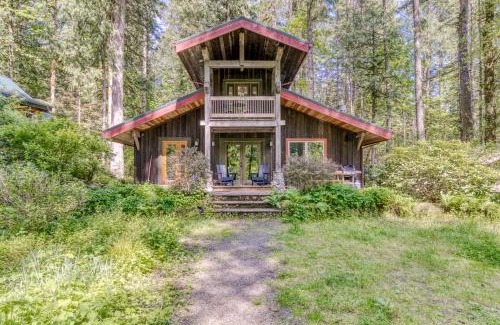 Mount Hood Village House | Unwind at Eagle's Perch: Pet-Friendly with Hot Tub Bliss
