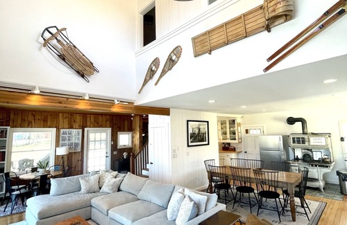North Conway House | Mountain Retreat: Eagle's View with Hot Tub & Pool Access