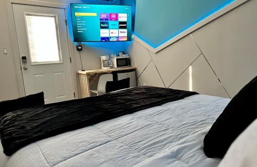 Eagle Pass Apartment | Budget-Friendly Eagle Stay Dainty Studio for Families