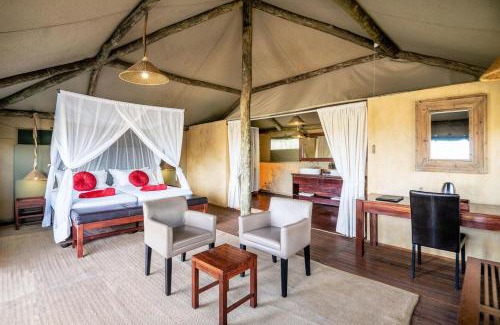 Okaukuejo Cabin | Relax at Eagle Tented Lodge & Spa with Oceanfront Views