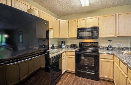 Massanutten Condo | Experience Eagle Trace: Family-Friendly Condo with Pool