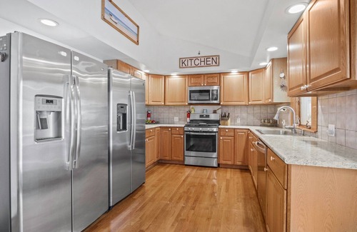Eastham Hotel | Experience Eagle Wing Inn - Cape Cod with Top Amenities