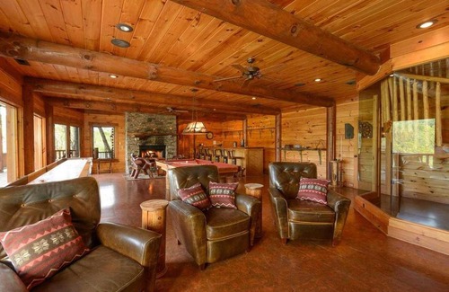 Blue Ridge House | Escape to Blue Ridge: Family-Friendly Eagles Landing Retreat