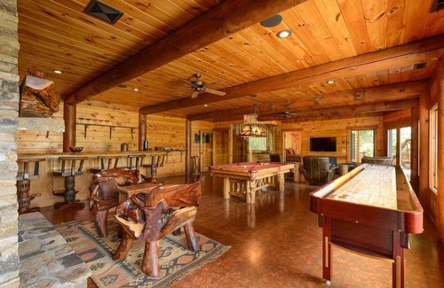 Blue Ridge House | Escape to Blue Ridge: Family-Friendly Eagles Landing Retreat