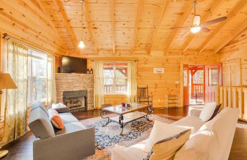 Guild House | Eagles Nest Cabin with TN River Views
